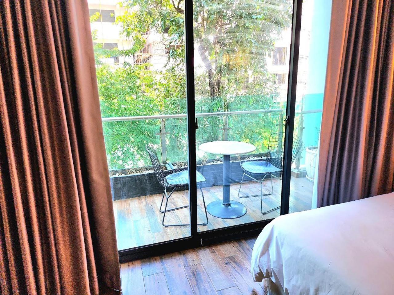 Chilchill Hotel Riverside Phnom Penh Zewnętrze zdjęcie