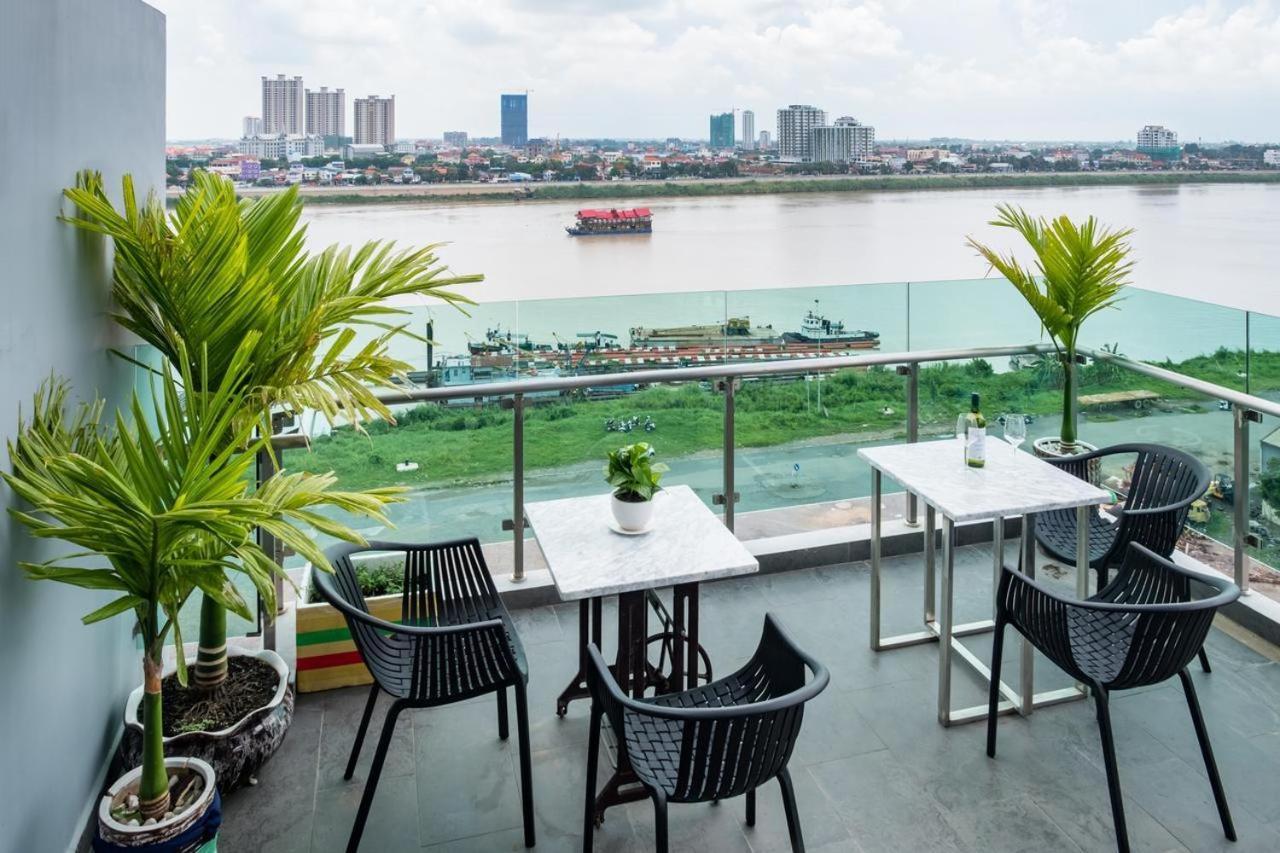 Chilchill Hotel Riverside Phnom Penh Zewnętrze zdjęcie